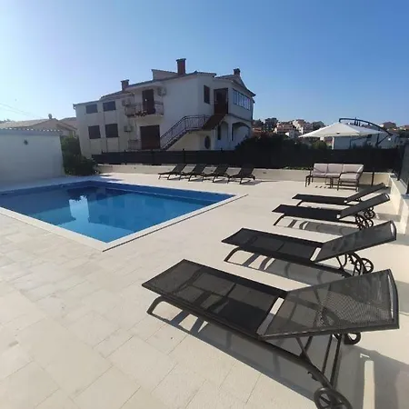 In With Sea View, Terrace, Air Conditioning, Wifi 5142-4 Lejlighed